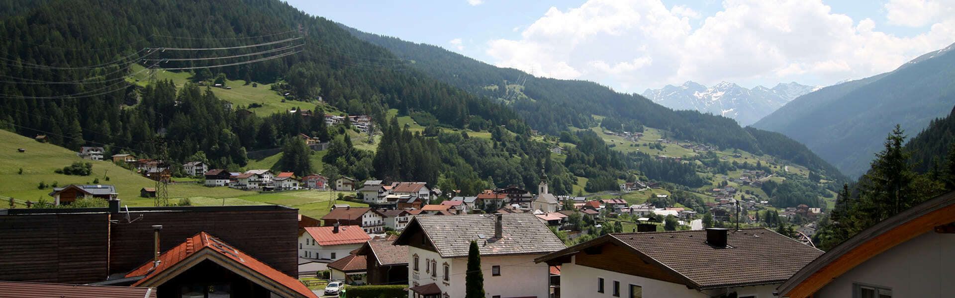 Aussicht vom Apart St Hubertus in Flirsch