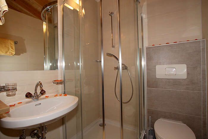Badezimmer im Appartement 3 in Apart St Hubertus am Arlberg